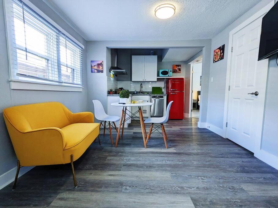 Elegant 1 Bed Montrose - Venice @ Italian Plaza Lodge Houston