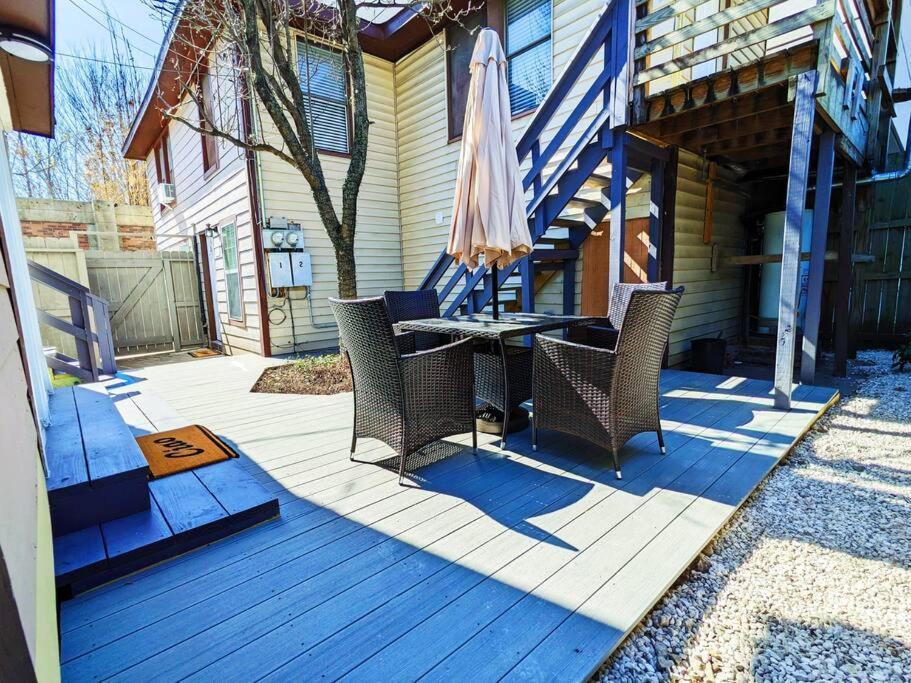 Lodge Elegant 1 Bed Montrose - Venice @ Italian Plaza